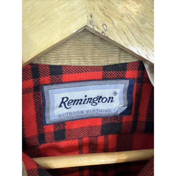 Vintage Remington Red & Black Flannel Button Down L 100% Polyester Made In USA - Picture 4 of 6